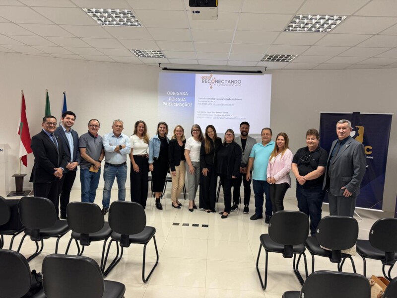 mudanca-no-perfil-profissional-e-pauta-em-encontro-do-crcsc-com-contadores-em-balneario-camboriu