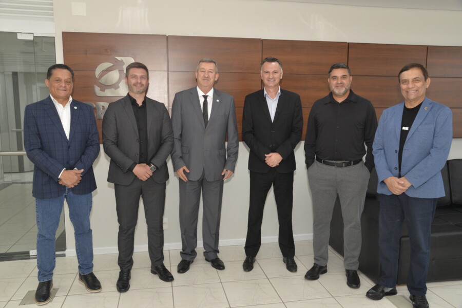 crcsc-recebe-visita-institucional-da-ex-solucoes-tributarias