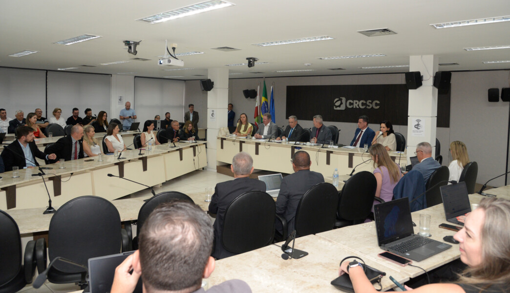 homenagens-marcam-a-reuniao-plenaria-do-crcsc-no-mes-de-fevereiro