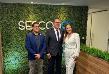 CRCSC prestigia posse da nova diretoria do Sescon GF